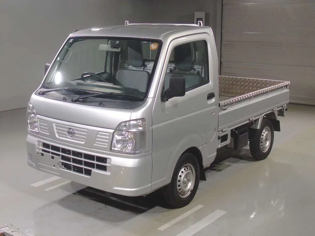Nissan NT100 Clipper DR16T 2018